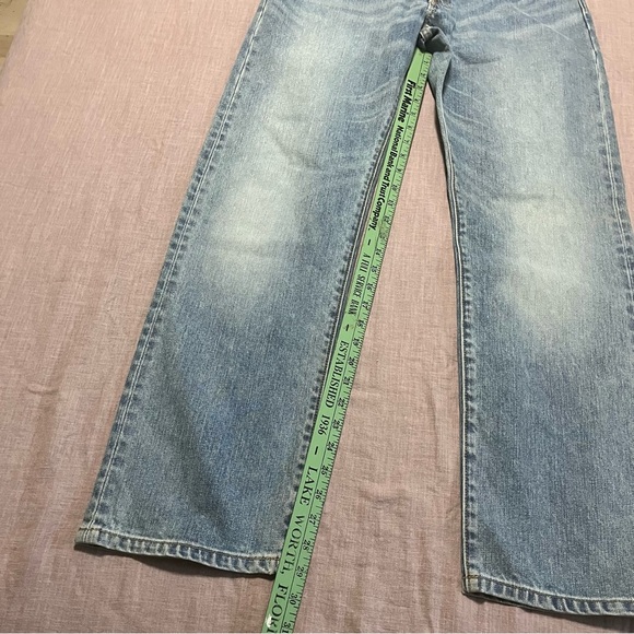 GAP Men's Slim Straight Jeans Light Blue Wash Faded Distressed Size 33 - Picture 3 of 8